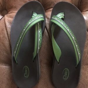Like new Chaco Tanana EcoTread Flip Flops Chacos